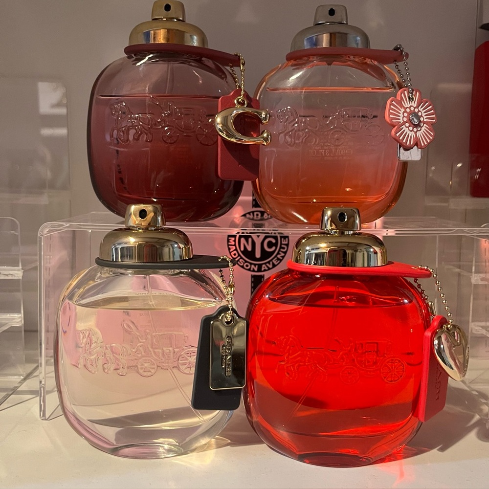 Coach love floral blush new York and wild rose bundle of‎ 4 read description